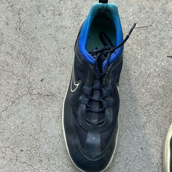 Nike SB Nyjah Free 2 Good Condition Dark Obsidian Hyper Jade Black size 8 - Picture 2 of 9